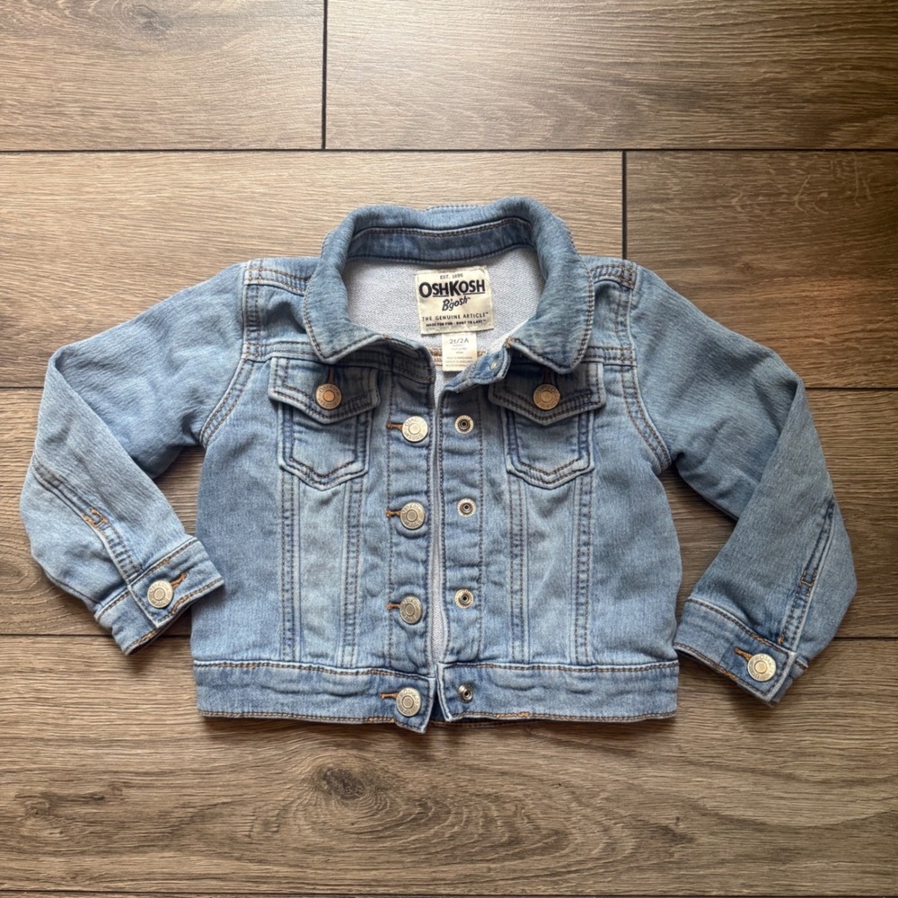 OshKosh Bgosh Toddler Light Wash Denim Trucker Jacket Size 2T Blue Stretch
